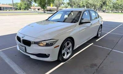 2013 BMW 320I SA
