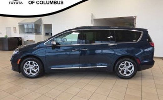 2025 Chrysler Pacifica Select