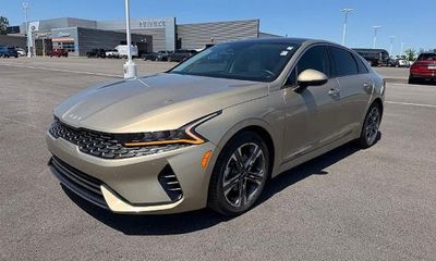 2022 Kia K5 EX
