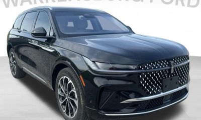 2024 Lincoln Nautilus Reserve