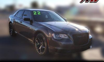 2022 Chrysler 300 Touring