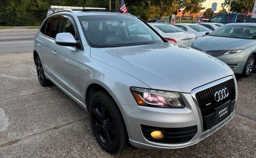 2010 Audi Q5 Premium Plus