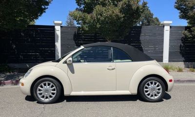 2005 Volkswagen Beetle GLS
