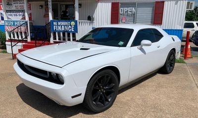 2012 Dodge Challenger SXT