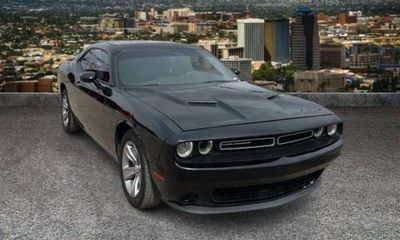2016 Dodge Challenger SXT