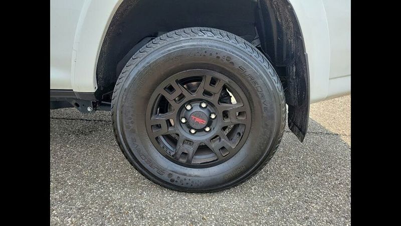 2021 Toyota 4runner — a typically priced live listing