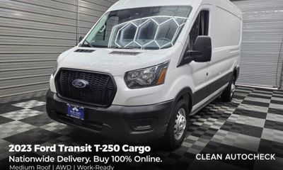 2023 Ford Transit 250 Medium Roof