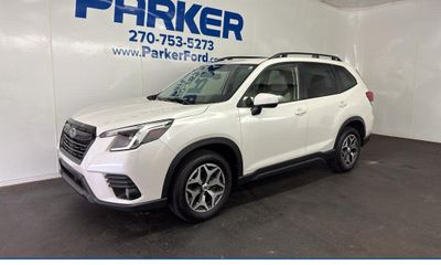 2023 Subaru Forester Premium ES Smart