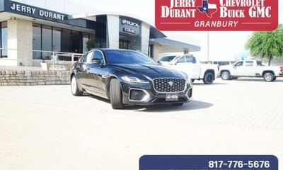2023 Jaguar XF SE
