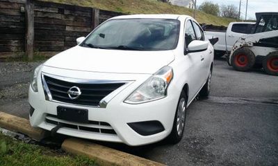 2019 Nissan Versa SV