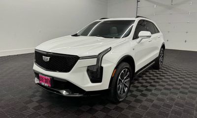 2024 Cadillac XT4 Sport