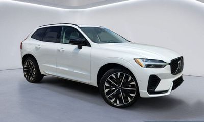 2026 Volvo XC60 Ultra Dark