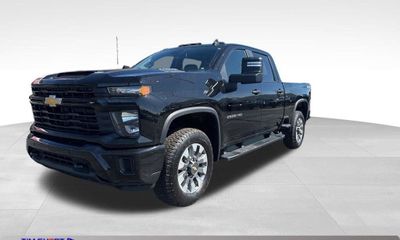 2025 Chevrolet Silverado HD Custom