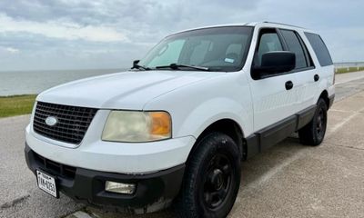 2004 Ford Expedition XLT