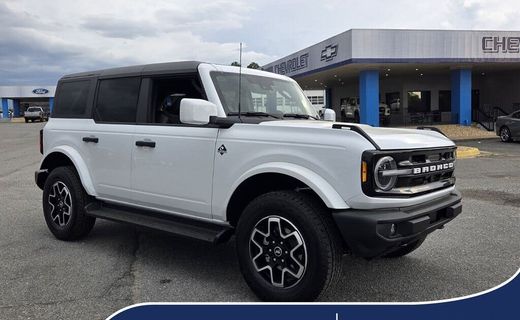 2026 Ford Bronco Outer Banks