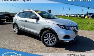 2022 Nissan Rogue Sport SV