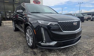 2021 Cadillac XT6 Premium Luxury