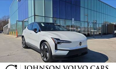 2025 Volvo EX30 Plus