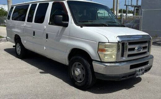 2008 Ford E-350 XLT