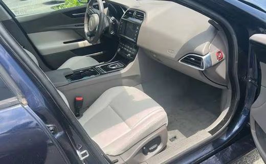 2017 Jaguar XE