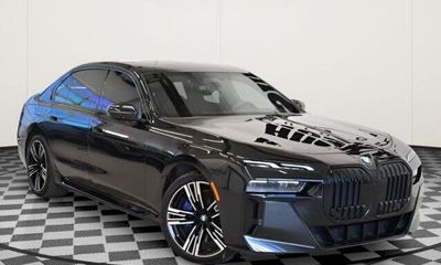 2023 BMW 760i xDrive