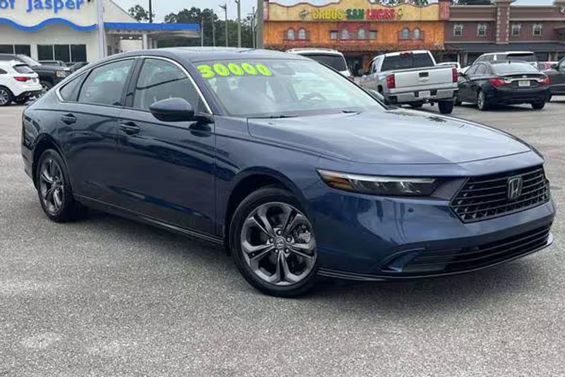 2024 Honda Accord Hybrid — a typically priced live listing