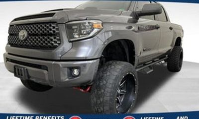 2020 Nissan Titan S