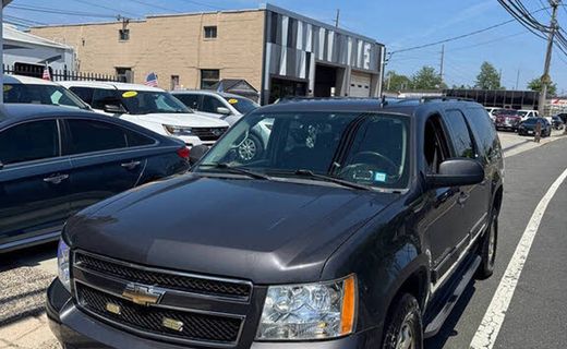 2010 Chevrolet Suburban LS