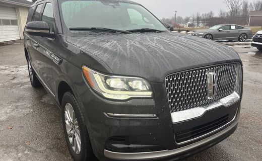 2023 Lincoln Navigator Standard
