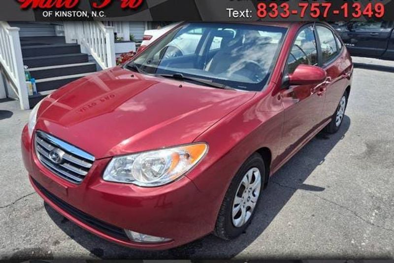 2009 Hyundai Elantra — a typically priced live listing