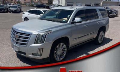 2016 Cadillac Escalade Platinum
