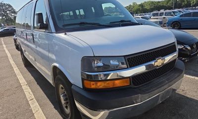 2017 Chevrolet Express 3500 LT Extended