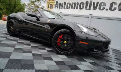2010 Ferrari California GT Convertible
