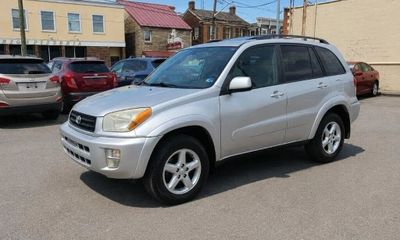 2002 Toyota RAV4 Base