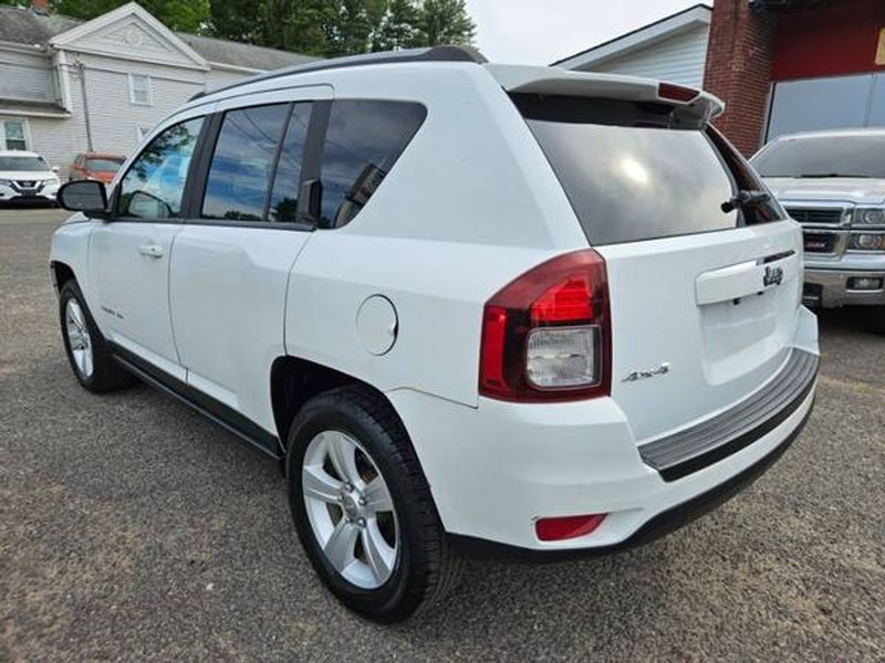 2015 Jeep Compass — a typically priced live listing