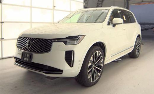 2025 Volvo XC90 Plus