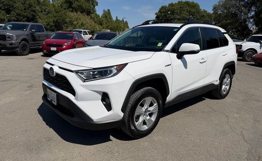 2020 Toyota RAV4 XLE HV
