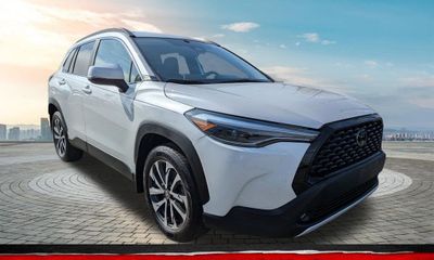 2024 Toyota Corolla Cross XLE