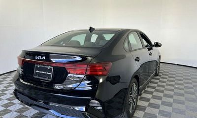 2023 Kia Forte GT Line