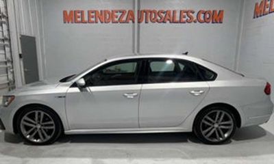 2018 Volkswagen Passat S R Line