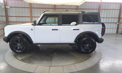 2024 Ford Bronco Black Diamond