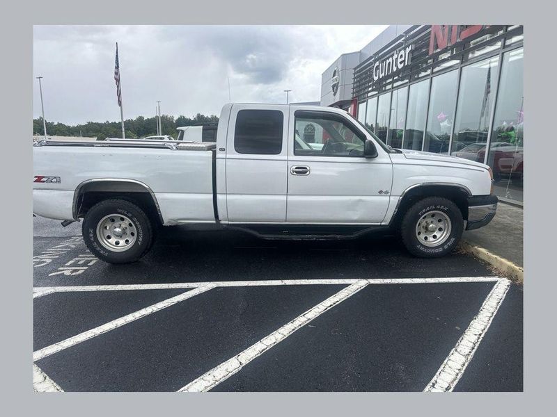 2003 Chevrolet Silverado — a typically priced live listing