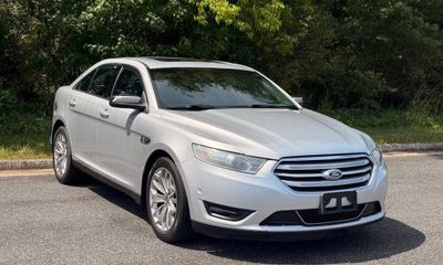 2014 Ford Taurus Limited