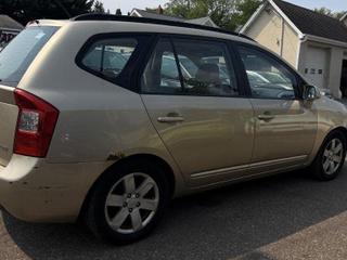 2008 Kia Rondo UN