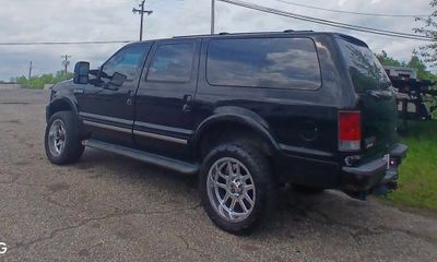 2005 Ford Excursion Limited