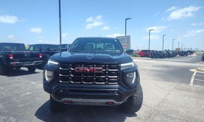 2024 GMC Canyon AT4X