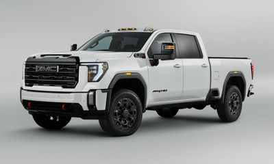 2025 GMC Sierra HD SLE