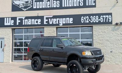 2005 Ford Expedition XLT