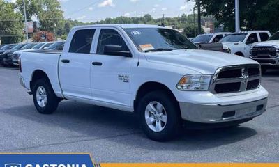 2023 Ram 1500 SLT
