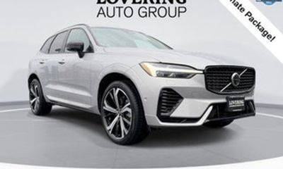 2024 Volvo XC60 Plus Dark